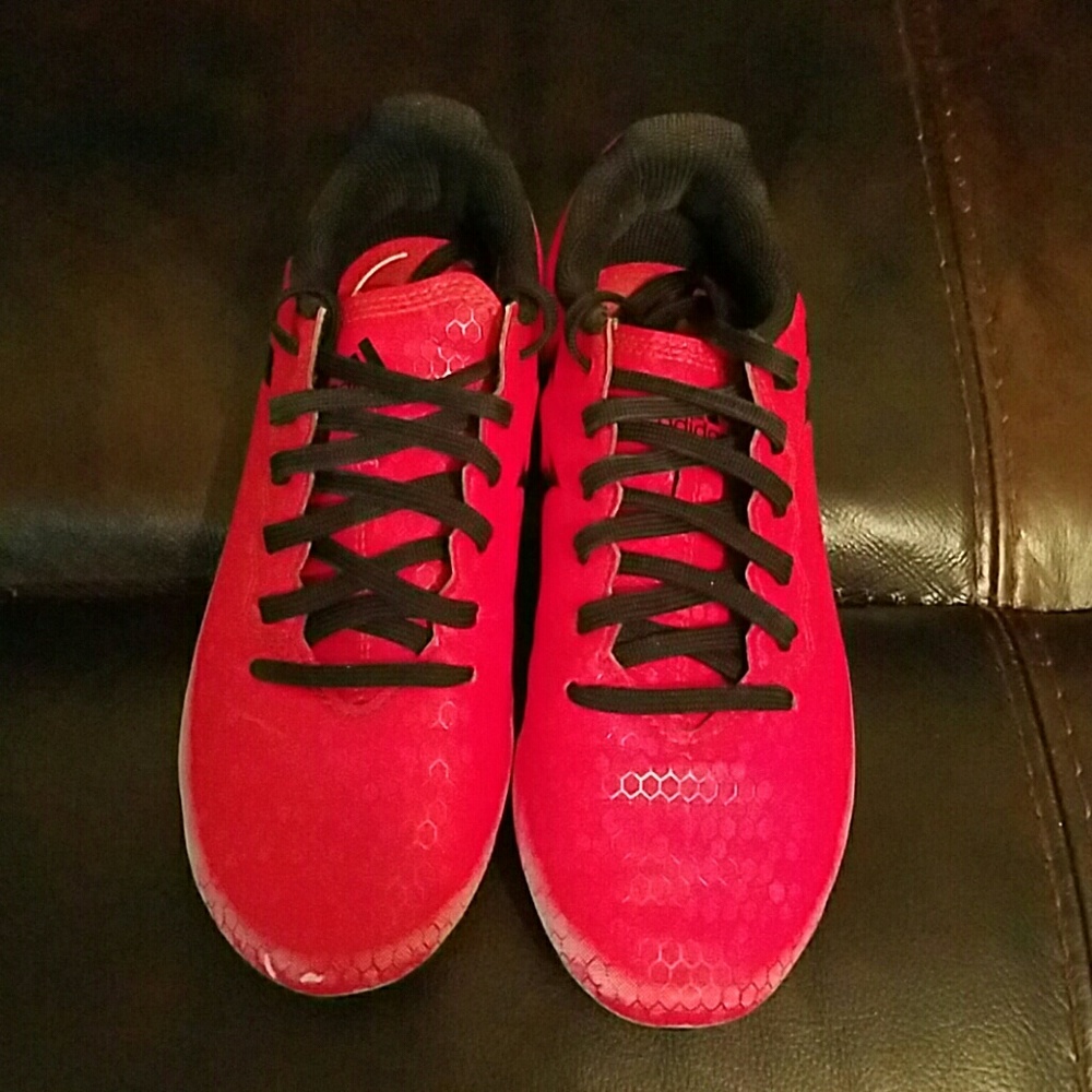 Kids soccer cleats